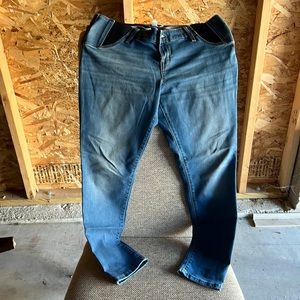 Maternity jeans